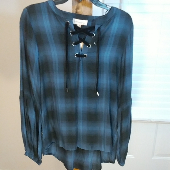 Philosophy Boho Long Bishop Sleeves Black Blue Plaid Top Blouse Size M Front Tie - Picture 5 of 12